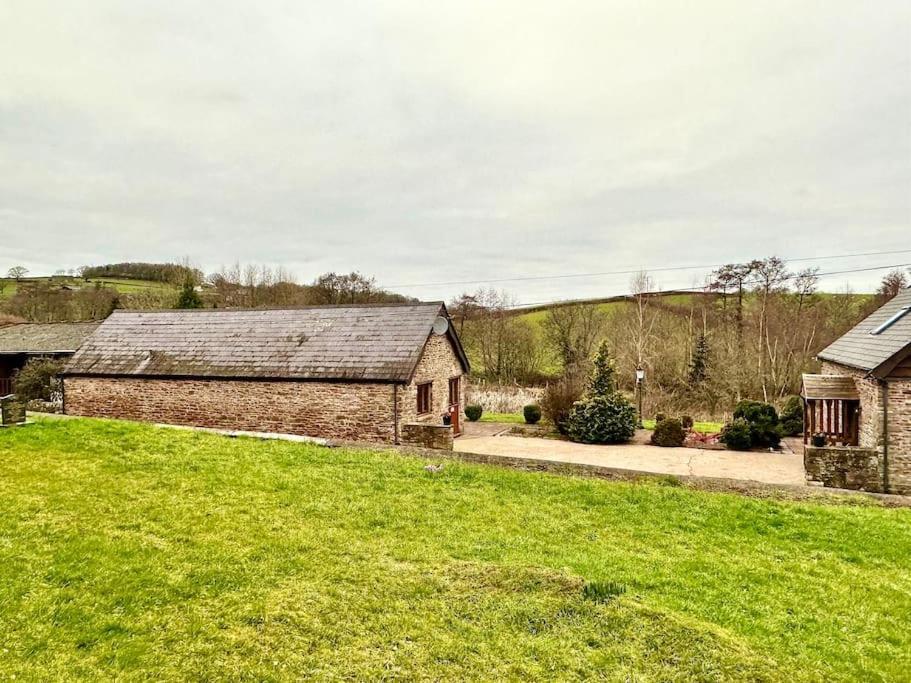 Detached One Level Stone Barn Llangwm-Isaf Exterior foto