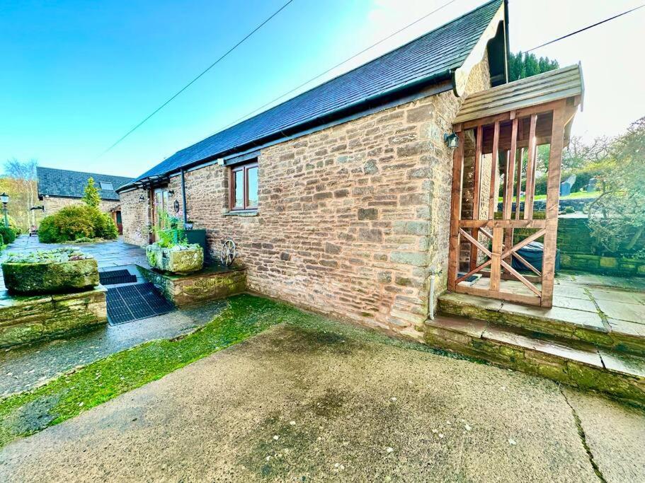 Detached One Level Stone Barn Llangwm-Isaf Exterior foto